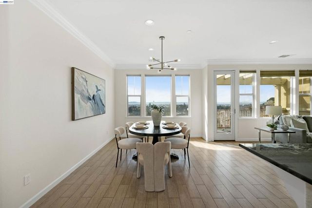 6299 Rocky Point Ct, Oakland, CA 94605