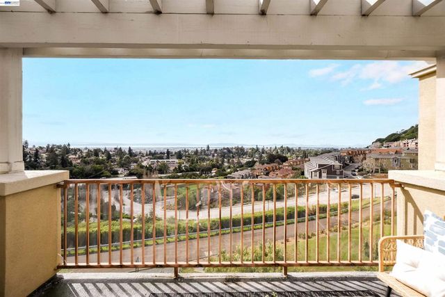 6299 Rocky Point Ct, Oakland, CA 94605