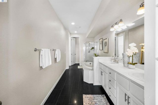 6299 Rocky Point Ct, Oakland, CA 94605