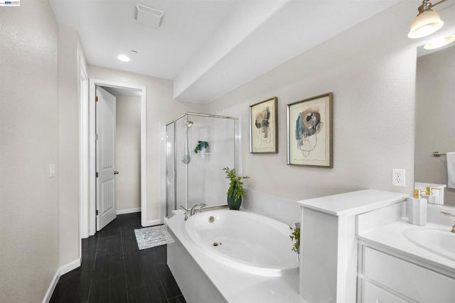 6299 Rocky Point Ct, Oakland, CA 94605