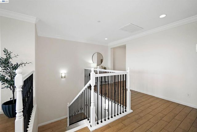 6299 Rocky Point Ct, Oakland, CA 94605