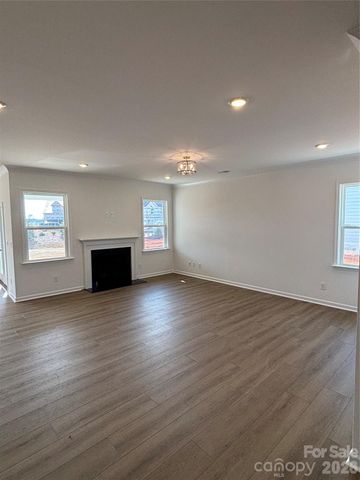 10221 Whitaker Pointe Drive, Huntersville, NC 28078