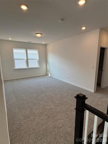 10221 Whitaker Pointe Drive, Huntersville, NC 28078