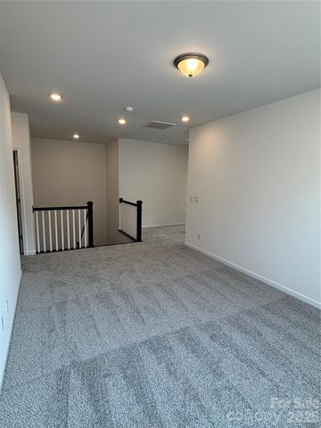 10221 Whitaker Pointe Drive, Huntersville, NC 28078