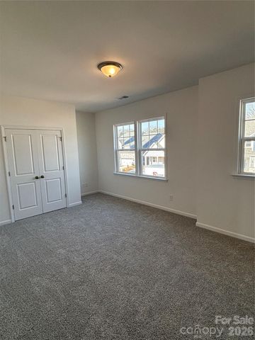 10221 Whitaker Pointe Drive, Huntersville, NC 28078