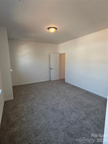 10221 Whitaker Pointe Drive, Huntersville, NC 28078