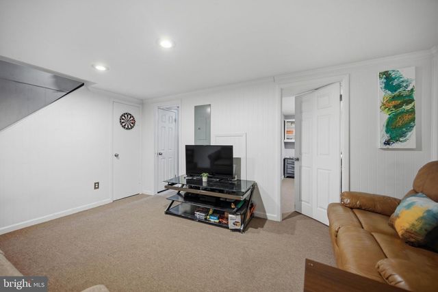 8005 COVINGTON AVE, Glen Burnie, MD 21061