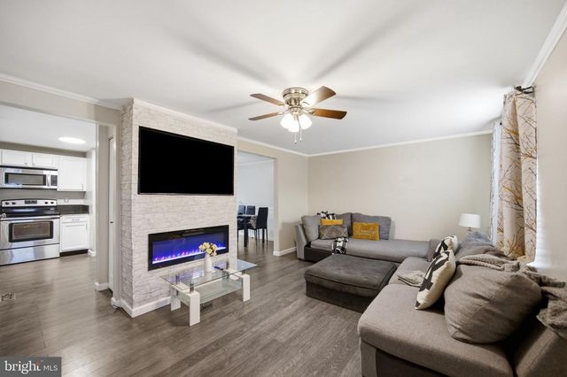 8005 COVINGTON AVE, Glen Burnie, MD 21061