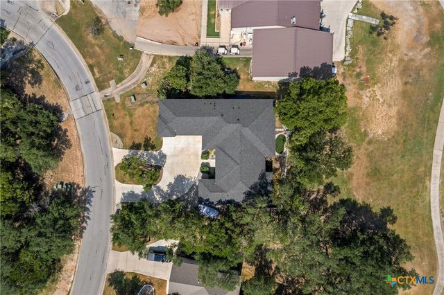 418 S Venture Boulevard, Point Venture, TX 78645
