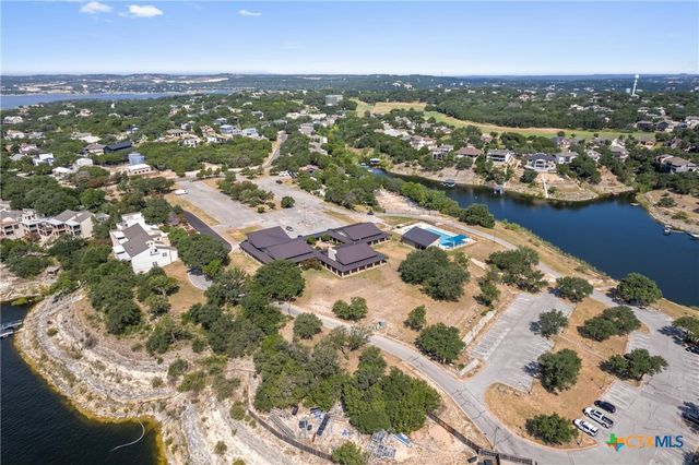 418 S Venture Boulevard, Point Venture, TX 78645