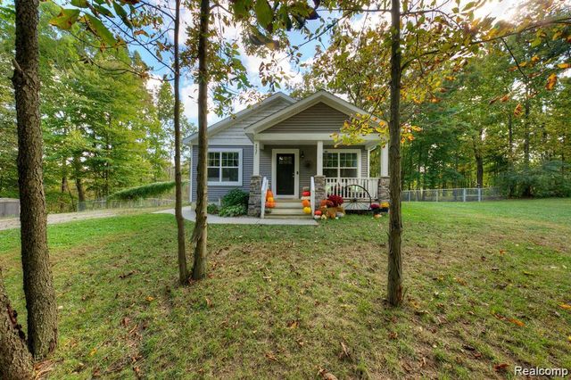 4537 Lakewood Drive, Marathon Township, MI 48464