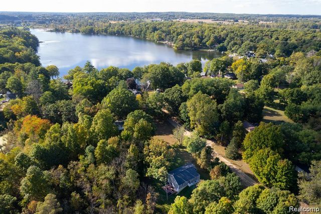 4537 Lakewood Drive, Marathon Township, MI 48464