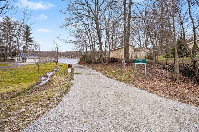 4537 Lakewood Drive, Marathon Township, MI 48464