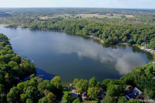 4537 Lakewood Drive, Marathon Township, MI 48464