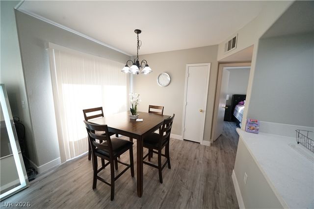 7255 West Sunset Road 2061, Las Vegas, NV 89113