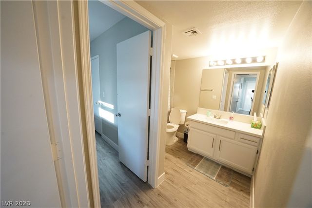 7255 West Sunset Road 2061, Las Vegas, NV 89113