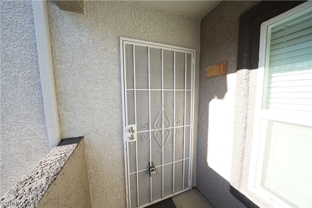 7255 West Sunset Road 2061, Las Vegas, NV 89113