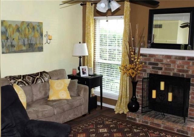 108 Brookside Drive, Duncanville, TX 75137