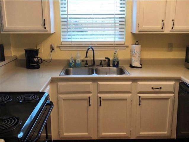 108 Brookside Drive, Duncanville, TX 75137