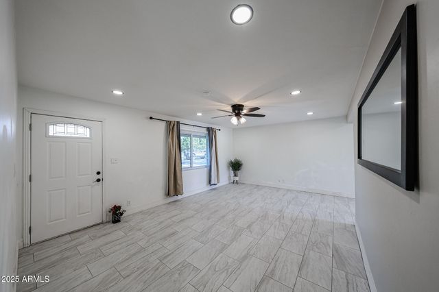 2317 W WHITTON Avenue, Phoenix, AZ 85015