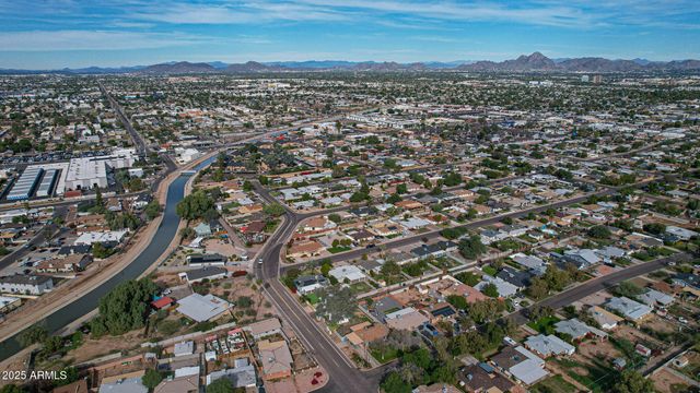 2317 W WHITTON Avenue, Phoenix, AZ 85015