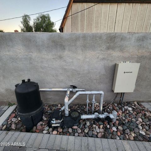 2317 W WHITTON Avenue, Phoenix, AZ 85015