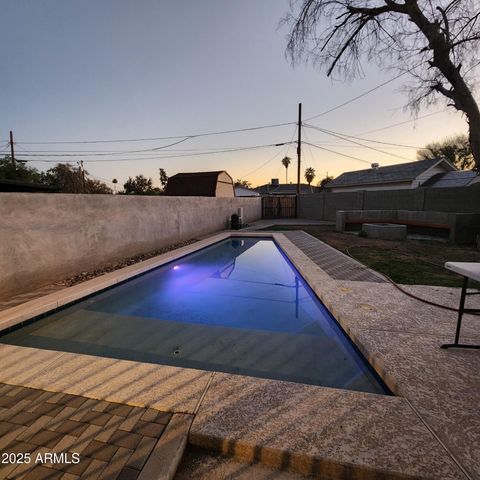 2317 W WHITTON Avenue, Phoenix, AZ 85015