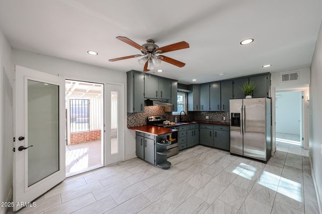 2317 W WHITTON Avenue, Phoenix, AZ 85015