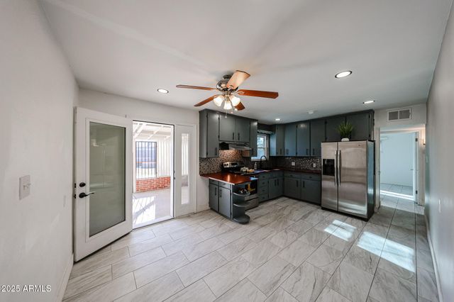 2317 W WHITTON Avenue, Phoenix, AZ 85015