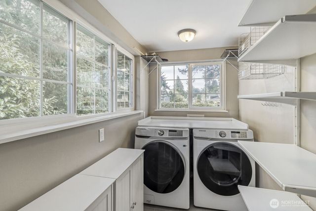 9004 218th Street SW, Edmonds, WA 98026