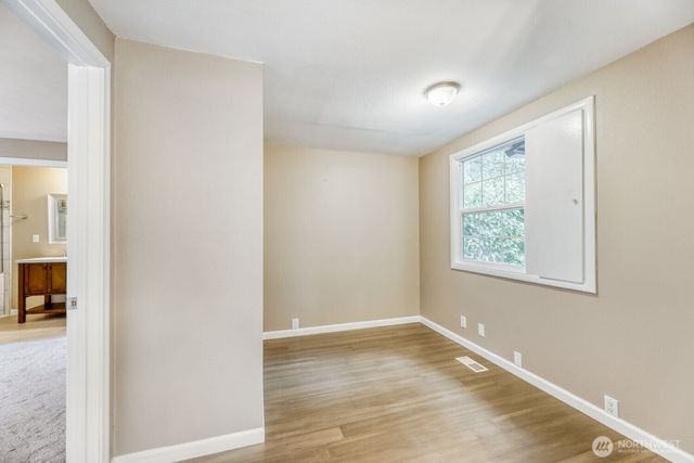 9004 218th Street SW, Edmonds, WA 98026