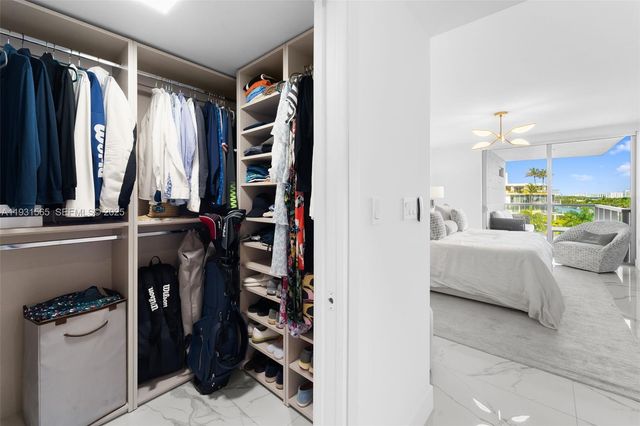 9521 E Bay Harbor Dr 802, Bay Harbor Islands, FL 33154