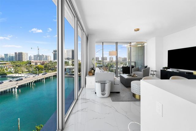 9521 E Bay Harbor Dr 802, Bay Harbor Islands, FL 33154