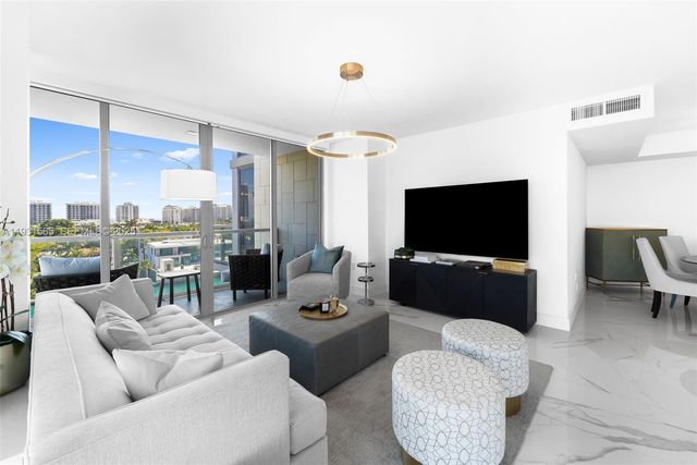 9521 E Bay Harbor Dr 802, Bay Harbor Islands, FL 33154