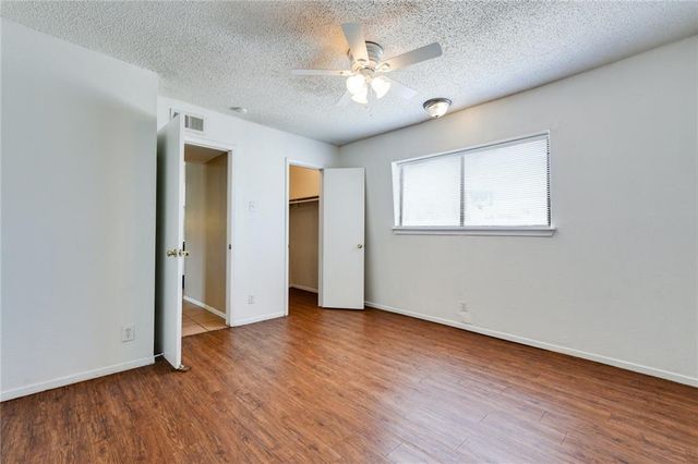 311 E 31st ST 204, Austin, TX 78705