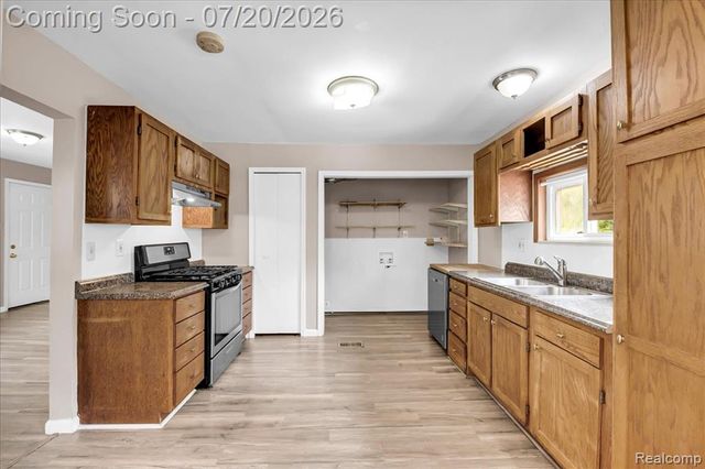 11653 Norborne, Redford, MI 48239
