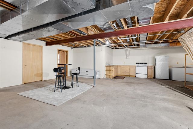 9064 Nature Way, Kalamazoo, MI 49009