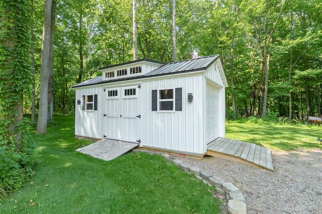 9064 Nature Way, Kalamazoo, MI 49009