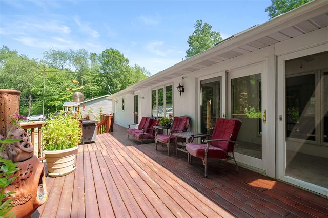 9064 Nature Way, Kalamazoo, MI 49009