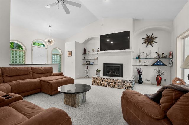 9064 Nature Way, Kalamazoo, MI 49009