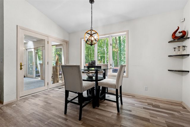 9064 Nature Way, Kalamazoo, MI 49009