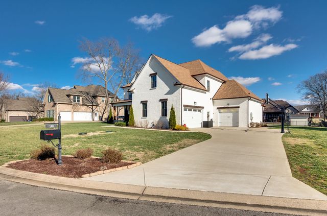 123 Hayfield Ct, Lascassas, TN 37085