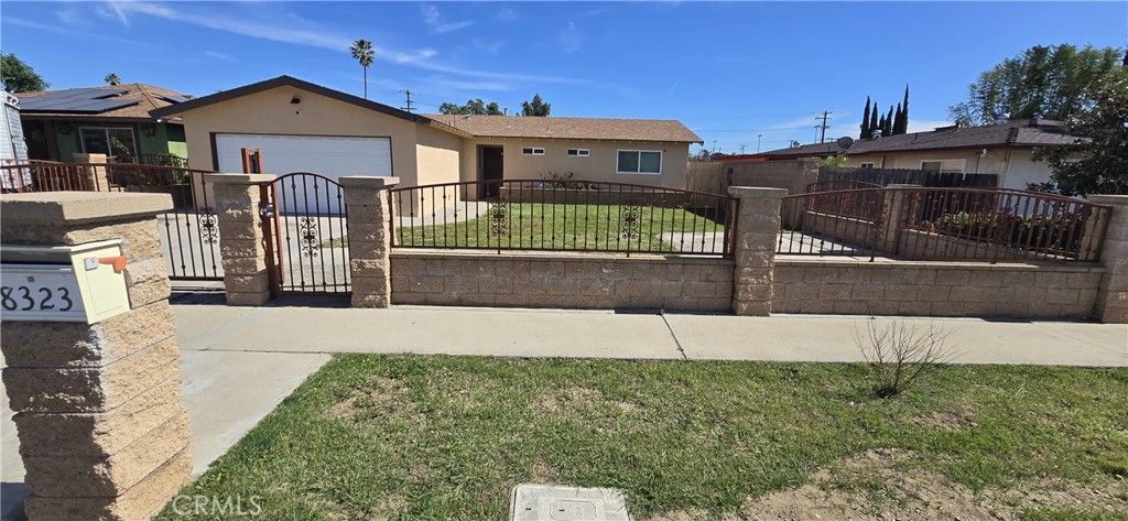 Image 10 of property listing at 8323 Pinyon Avenue, Fontana, CA 92335