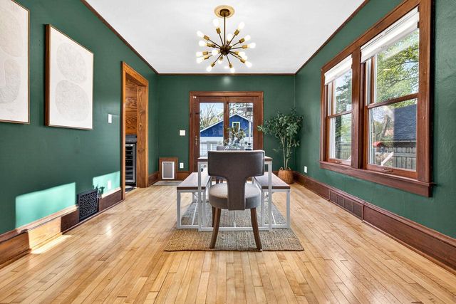 1229 W LAWRENCE STREET, Appleton, WI 54914