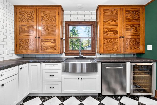 1229 W LAWRENCE STREET, Appleton, WI 54914