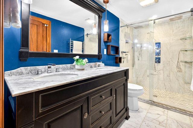 1229 W LAWRENCE STREET, Appleton, WI 54914