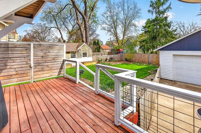 1229 W LAWRENCE STREET, Appleton, WI 54914