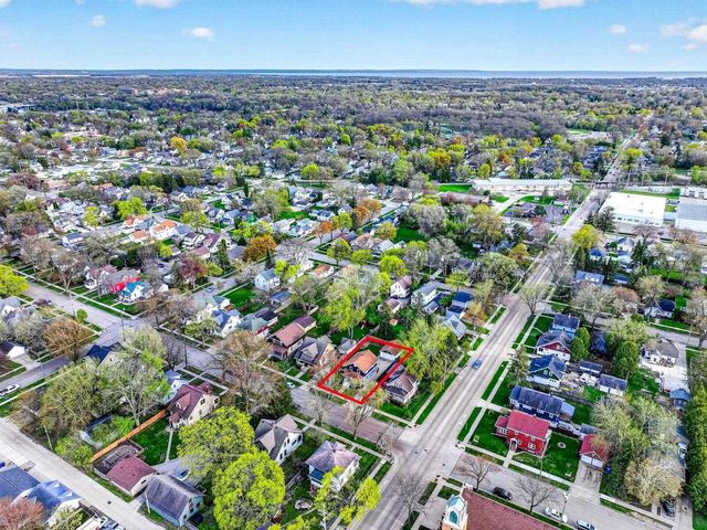1229 W LAWRENCE STREET, Appleton, WI 54914