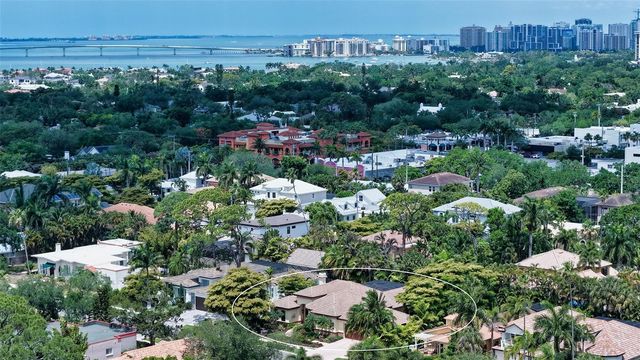 1885 CLEMATIS STREET, Sarasota, FL 34239