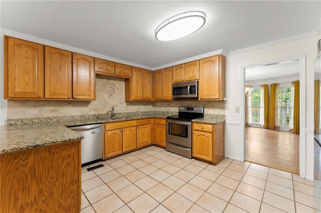 1713 Dudley Drive, Woodstock, GA 30188
